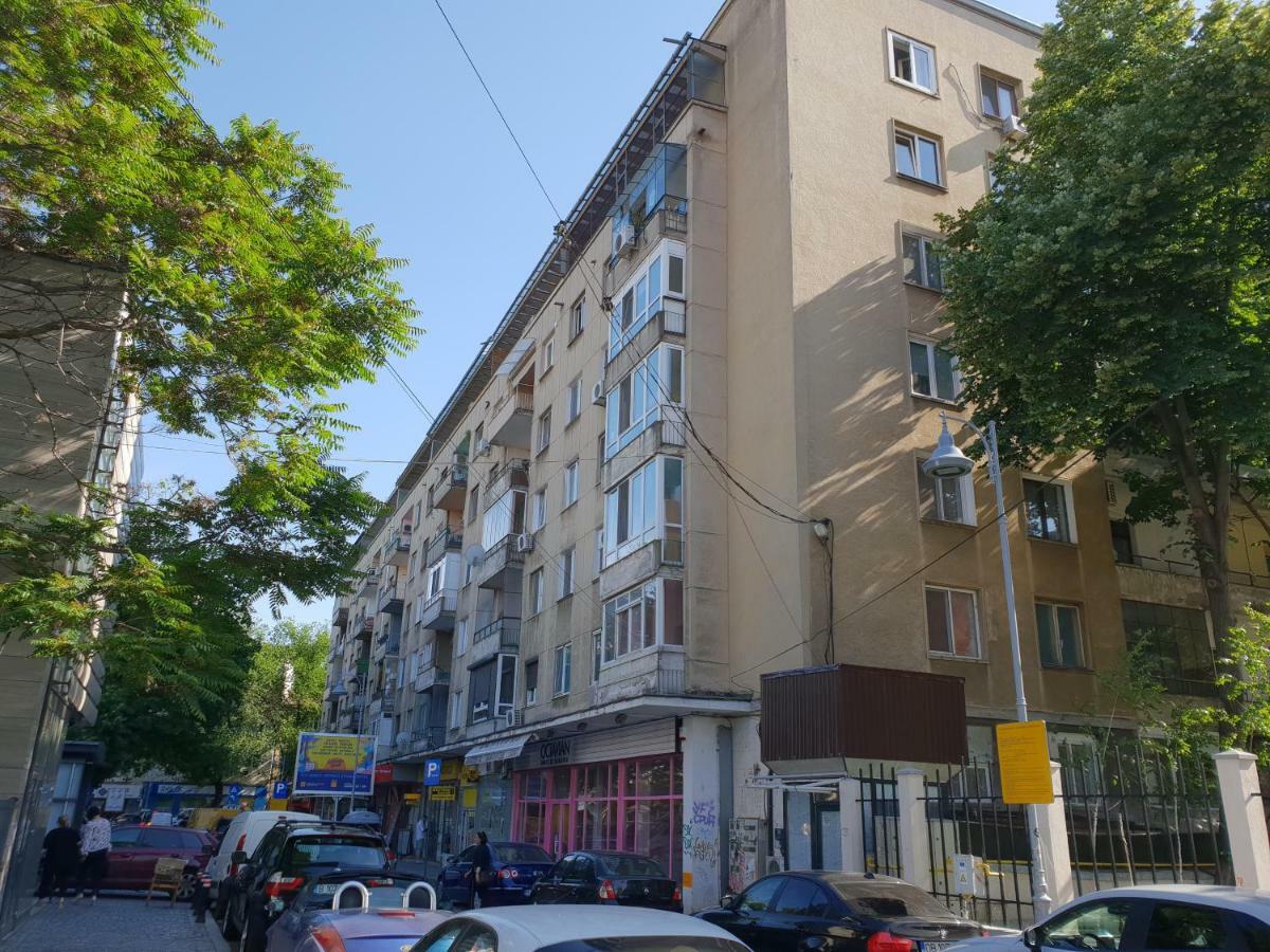 Central Luxury Flat With Terrace - Adela Accommodation - Ideal For Long Stays Bucarest Exterior foto